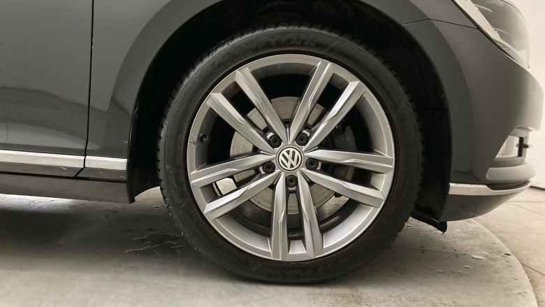 Volkswagen Passat 1.4 TSI 150 GT 5dr [Panoramic Roof] Petrol Estate